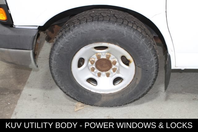Used 2014 Chevrolet Express 3500 RWD image 12