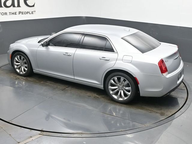 Used 2020 Chrysler 300 Touring L w/ Quick Order Package 2EF image 40