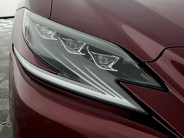 Used 2020 Lexus LS 500 w/ Luxury Package image 9