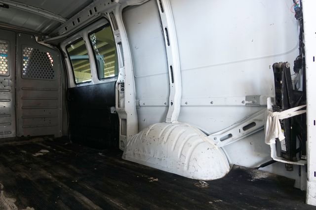 Used 2017 GMC Savana 2500 2500 image 38