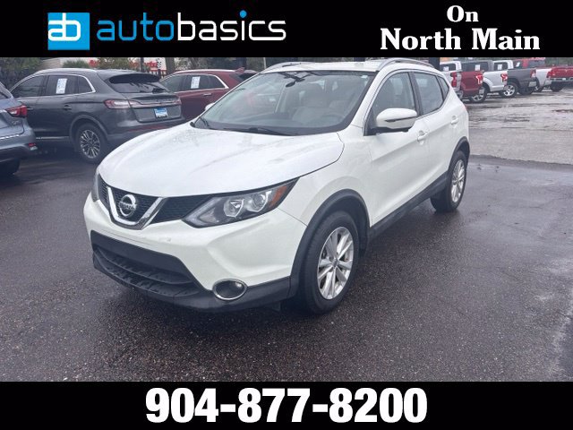 Used 2018 Nissan Rogue Sport SV w/ SV Technology Package FWD image 2