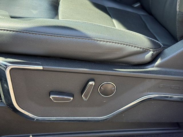 Used 2023 Ford F150 Lariat w/ Equipment Group 502A High image 17