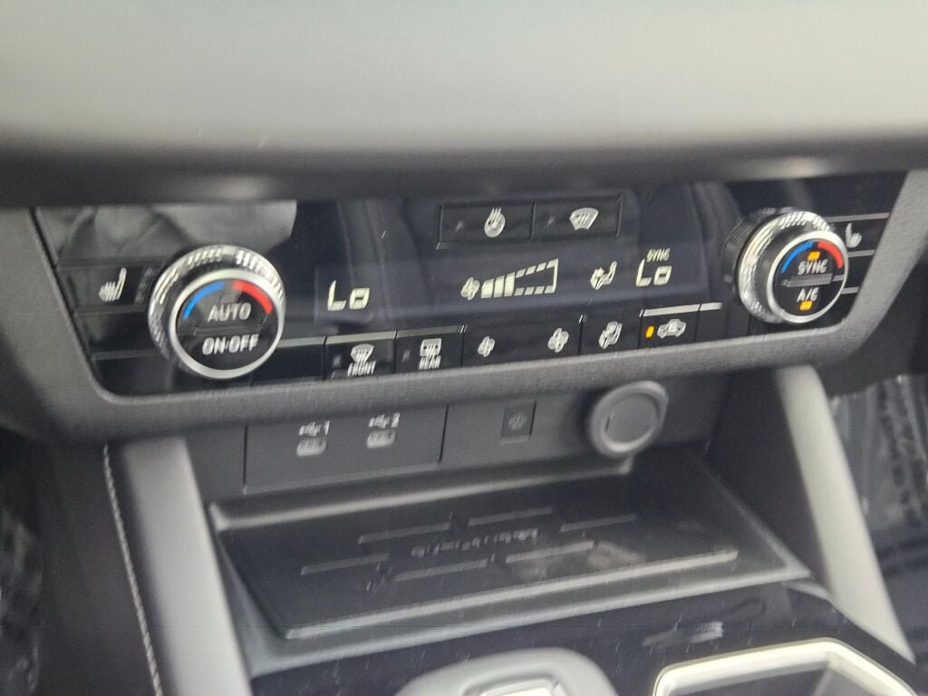 New 2026 Mitsubishi Outlander SE AWD/4WD image 23