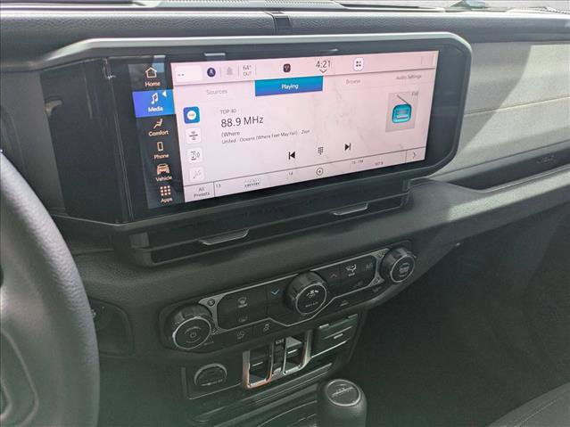 New 2026 Jeep Gladiator Sport image 11