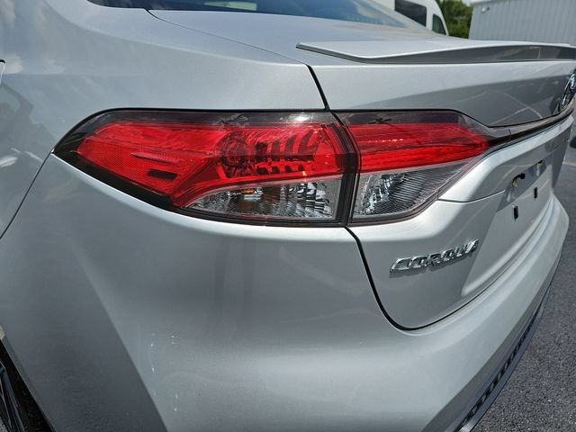 Used 2022 Toyota Corolla SE w/ Carpet Mat Package (TMS) FWD image 35