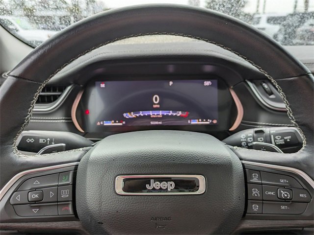 Used 2022 Jeep Grand Cherokee Limited image 31