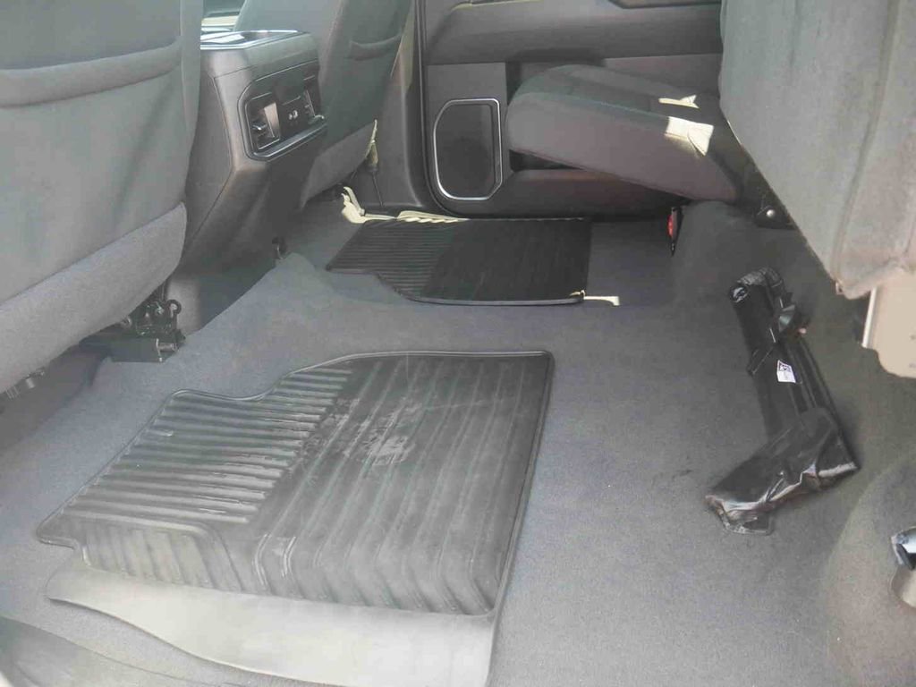 Used 2024 Chevrolet Silverado 1500 RST image 17