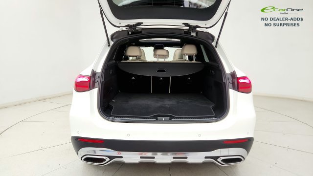 Used 2025 Mercedes-Benz GLC 350e 4MATIC image 30
