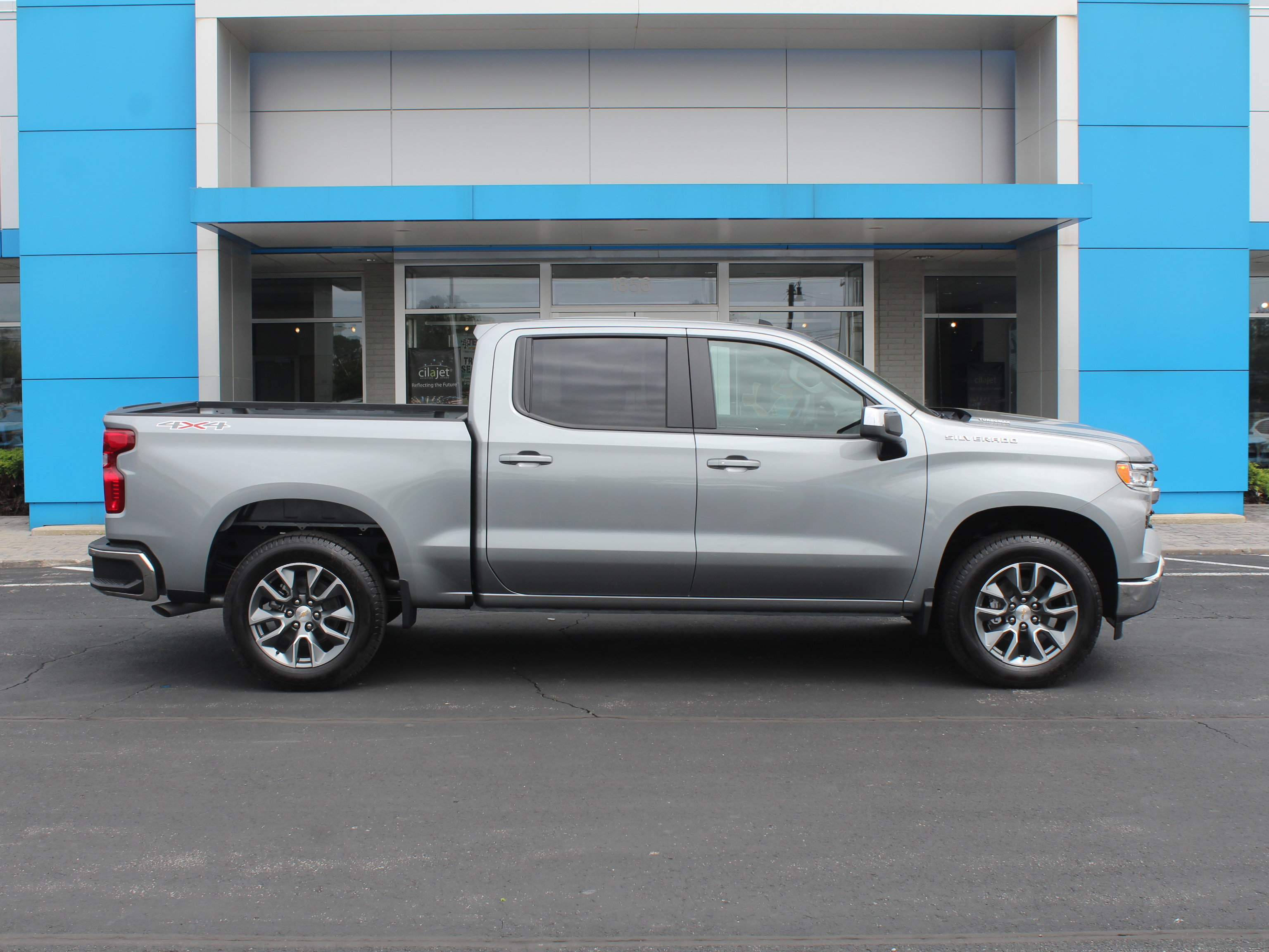 New 2026 Chevrolet Silverado 1500 LT AWD/4WD image 3
