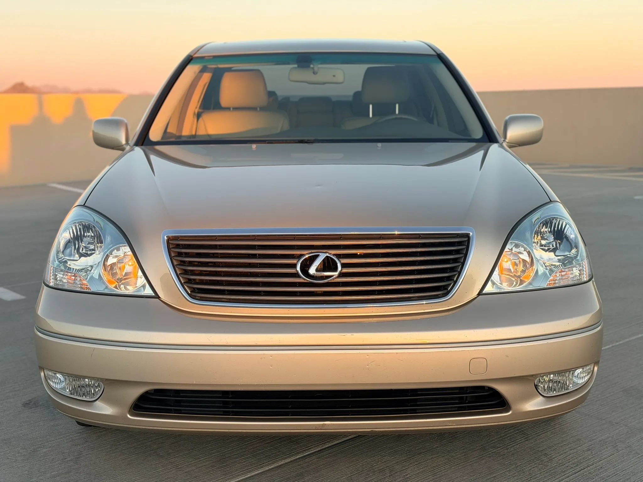 Used 2001 Lexus LS 430 RWD image 4