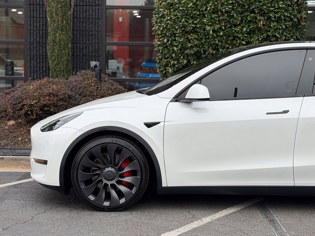 Used 2022 Tesla Model Y Performance AWD/4WD image 10