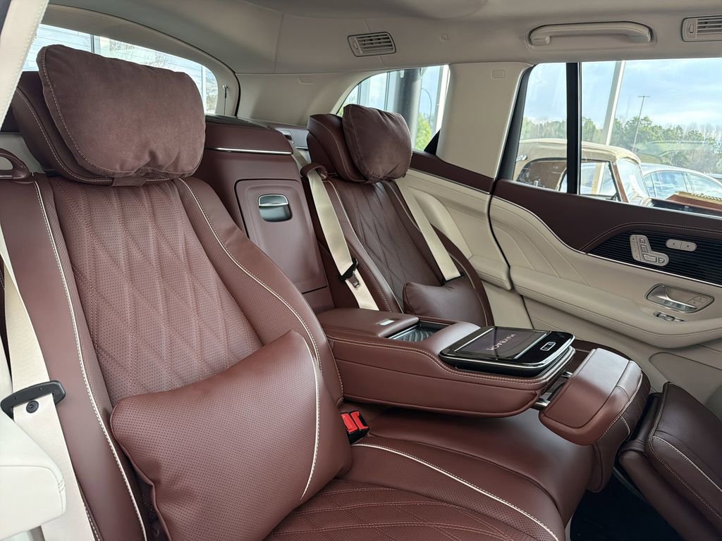 New 2026 Mercedes-Benz Maybach GLS 600 4MATIC image 16