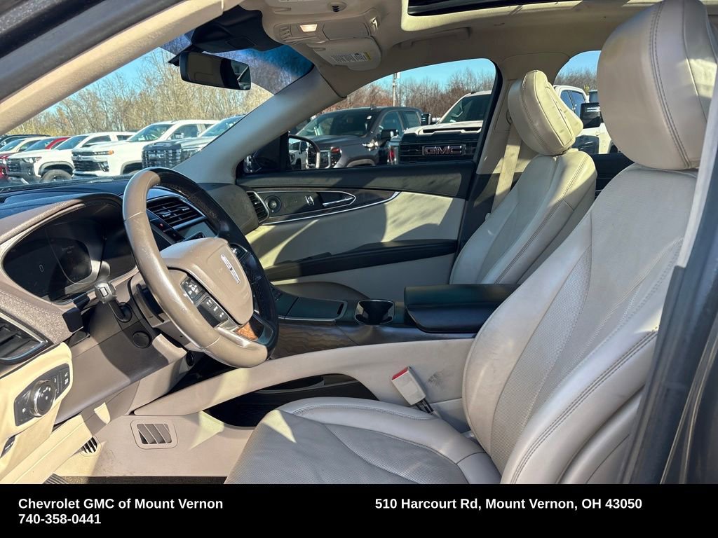 Used 2020 Lincoln Nautilus Reserve w/ Cargo Utility Package image 11