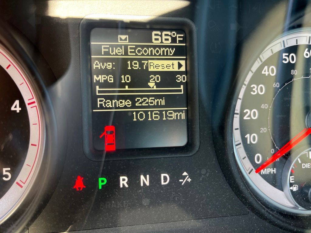 Used 2013 RAM 2500 Tradesman w/ Chrome Appearance Group AWD/4WD image 5