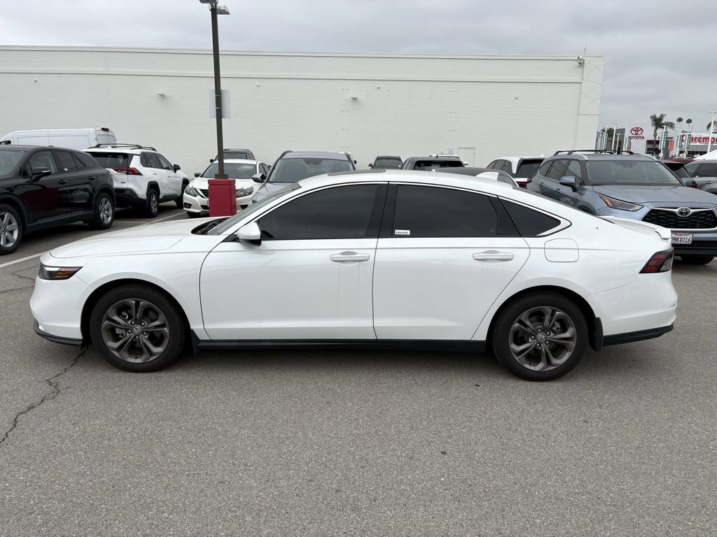 Used 2024 Honda Accord EX image 2