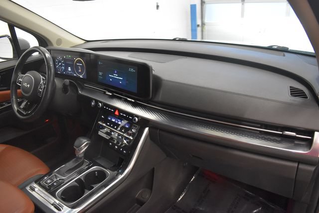Used 2022 Kia Carnival SX Prestige FWD image 18