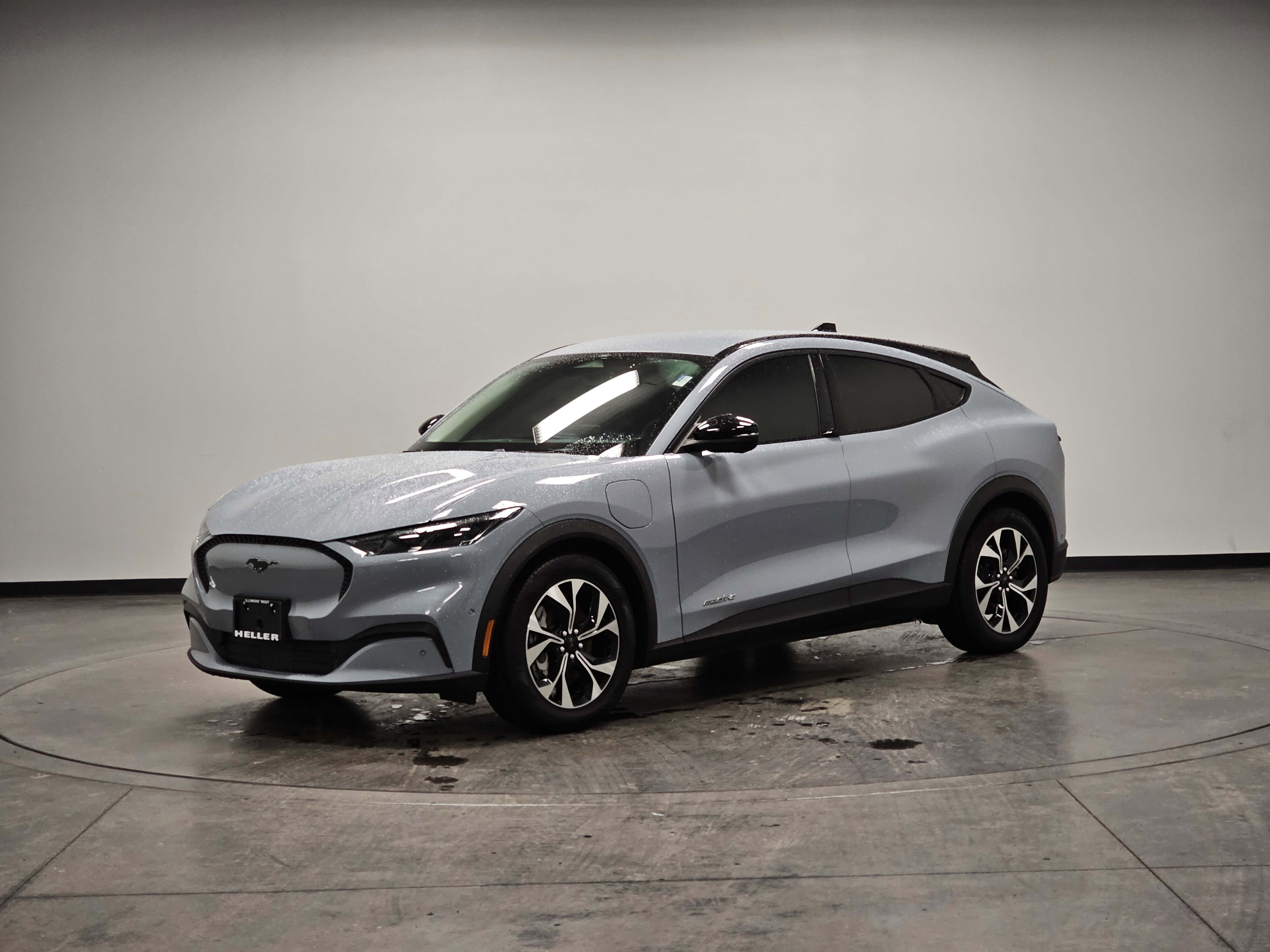 Used 2024 Ford Mustang Mach-E Select image 4