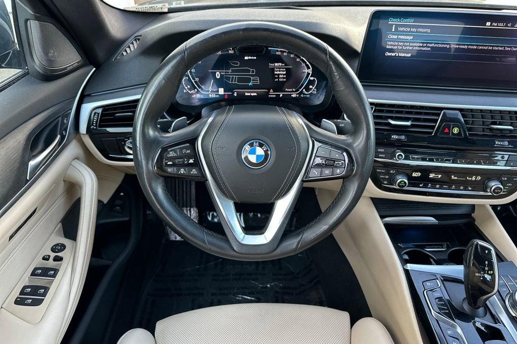 Used 2023 BMW 530e 530e iPerformance w/ Premium Package image 15