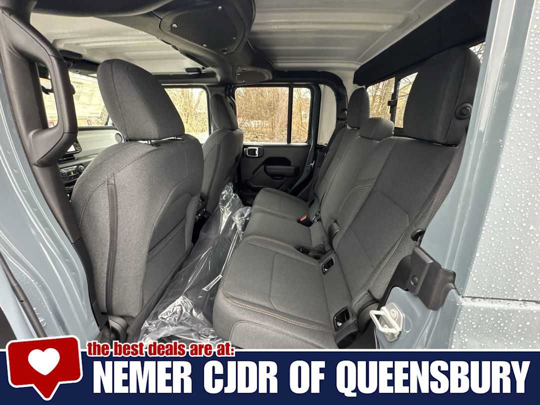New 2026 Jeep Gladiator Sport AWD/4WD image 21