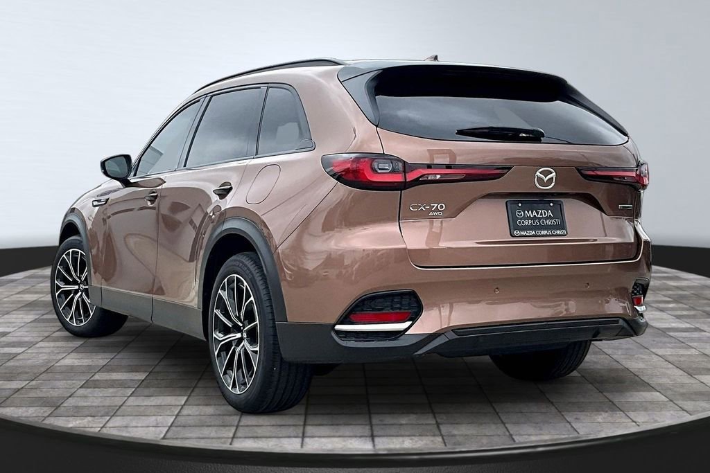 New 2025 MAZDA CX-70 Plug-In Hybrid w/ Premium Plus AWD/4WD image 4