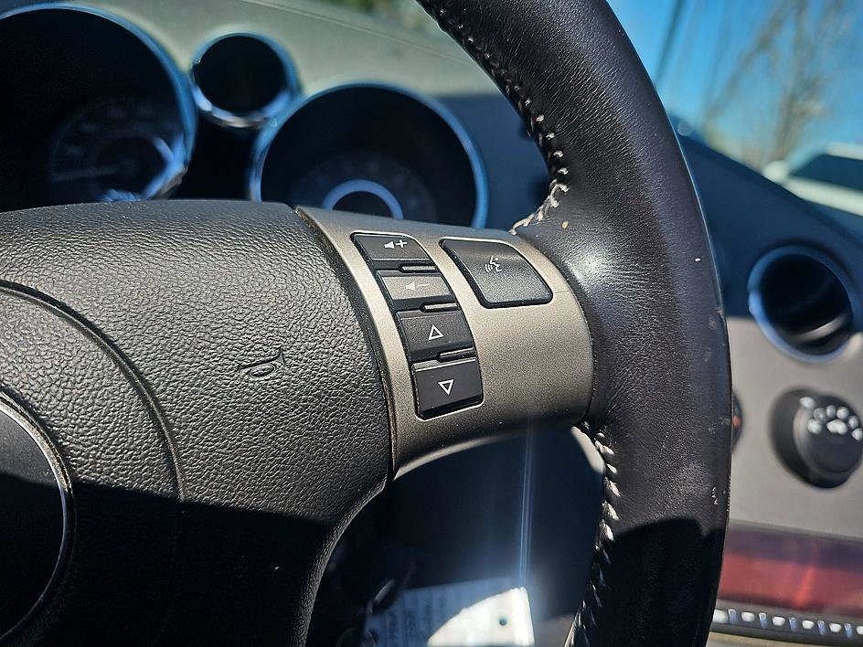 Used 2008 Pontiac Solstice GXP w/ Premium Package image 26