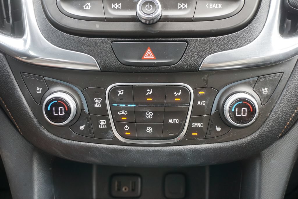 Used 2018 Chevrolet Equinox Premier AWD/4WD image 14