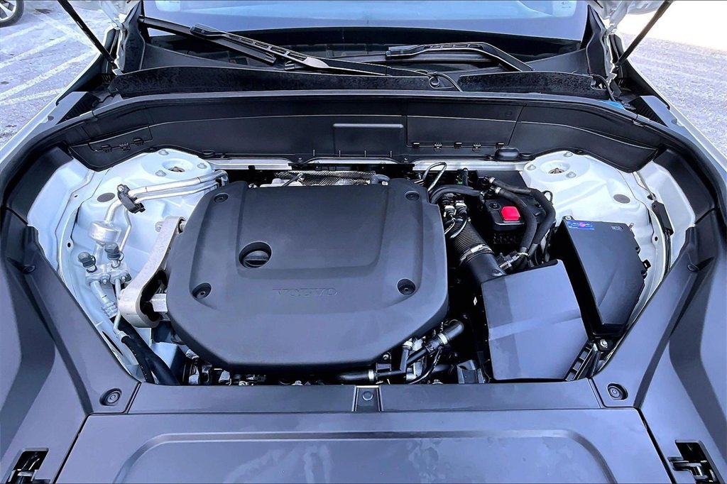 Used 2024 Volvo XC90 B6 Plus w/ Protection Package Premier image 31