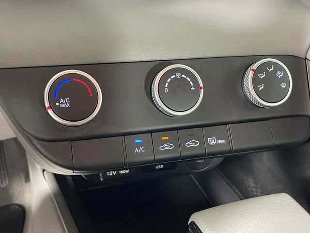 Certified 2025 Hyundai Elantra SE w/ Cargo Package image 9