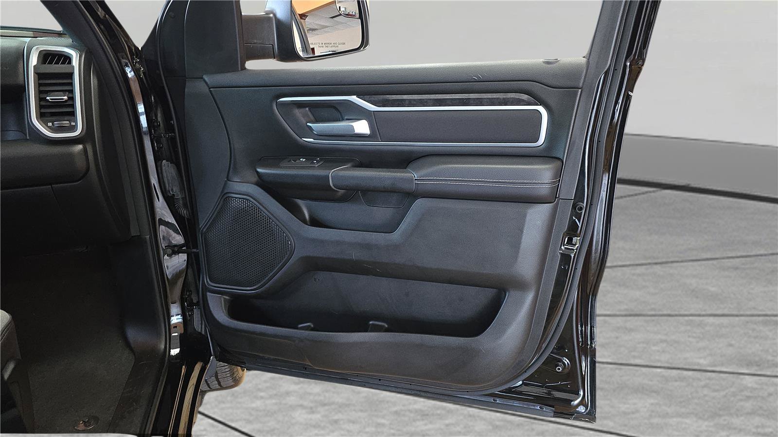 Used 2023 RAM 1500 Big Horn AWD/4WD image 15