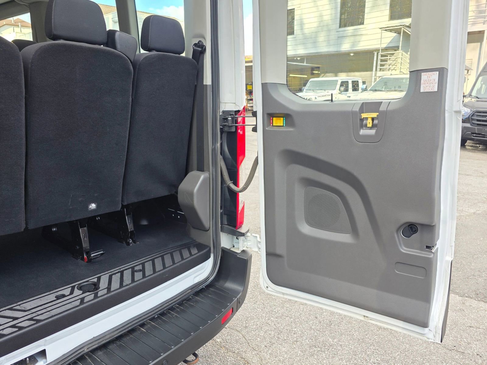 Used 2023 Ford Transit 350 XLT RWD image 27