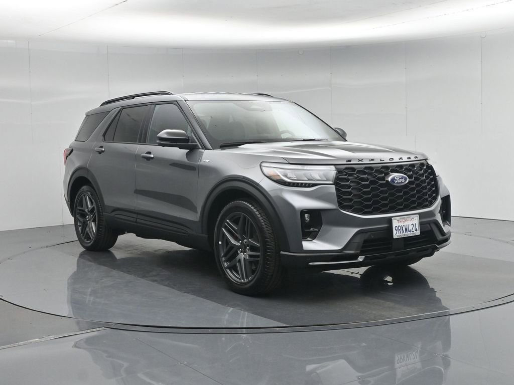 Used 2025 Ford Explorer ST-Line w/ Premium Package RWD image 55