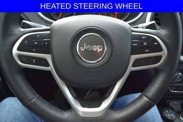 Used 2017 Jeep Cherokee Trailhawk w/ Comfort & Convenience Group AWD/4WD image 6