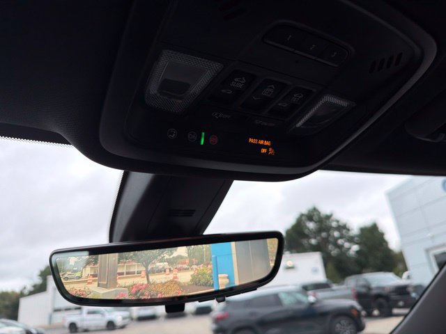 Used 2023 Chevrolet Traverse Premier w/ LPO, Floor Liner Package AWD/4WD image 32