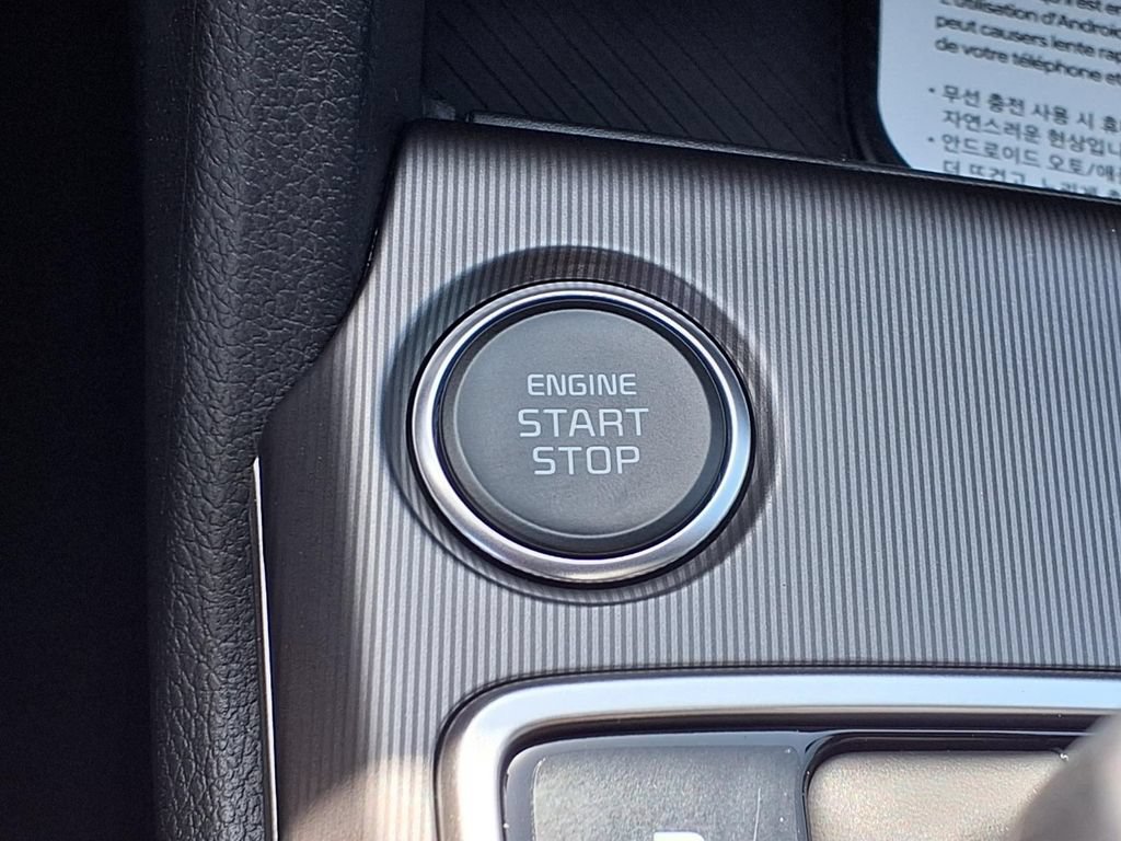 New 2026 Kia Sportage SX FWD image 6