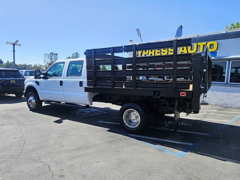 Used 2009 Ford F350 4x4 Crew Cab DRW Super Duty image 3