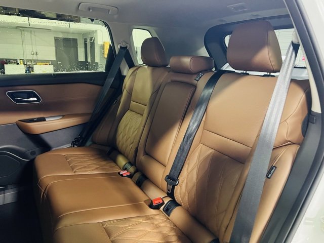 New 2026 Nissan Rogue Platinum image 27