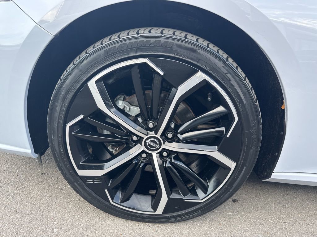 Used 2024 Nissan Altima 2.5 SR image 29