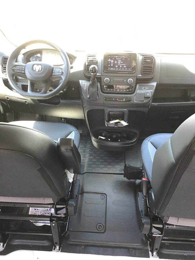 Used 2026 RAM ProMaster 2500 w/ Convenience Group FWD image 6