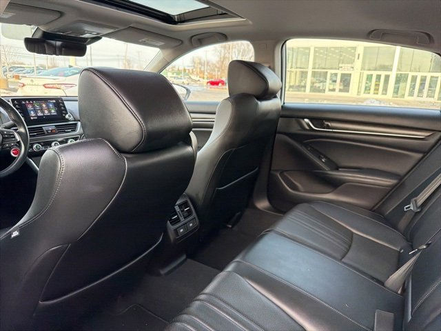 Used 2022 Honda Accord Touring image 37