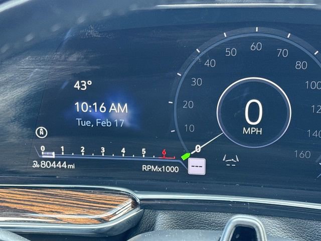 Used 2023 Cadillac Escalade Premium Luxury image 18