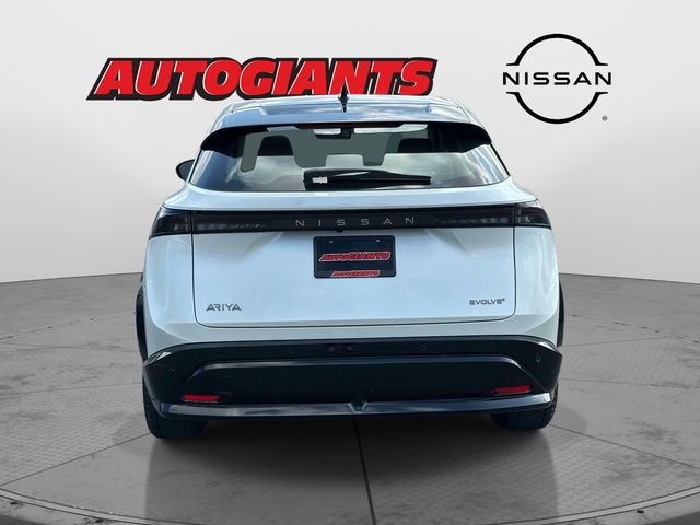 Used 2023 Nissan Ariya FWD image 4