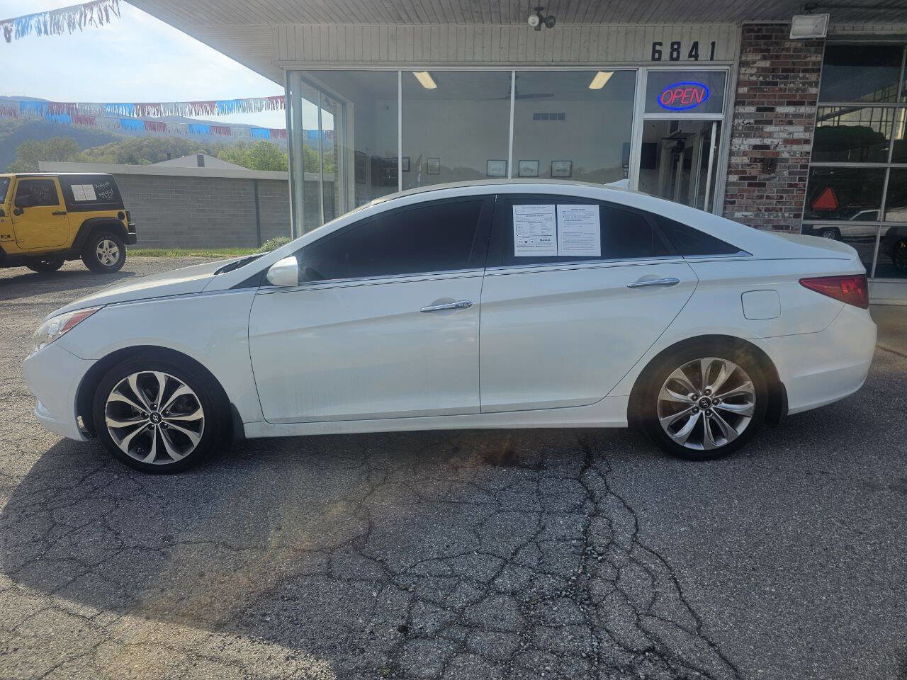 Used 2013 Hyundai Sonata SE FWD image 7