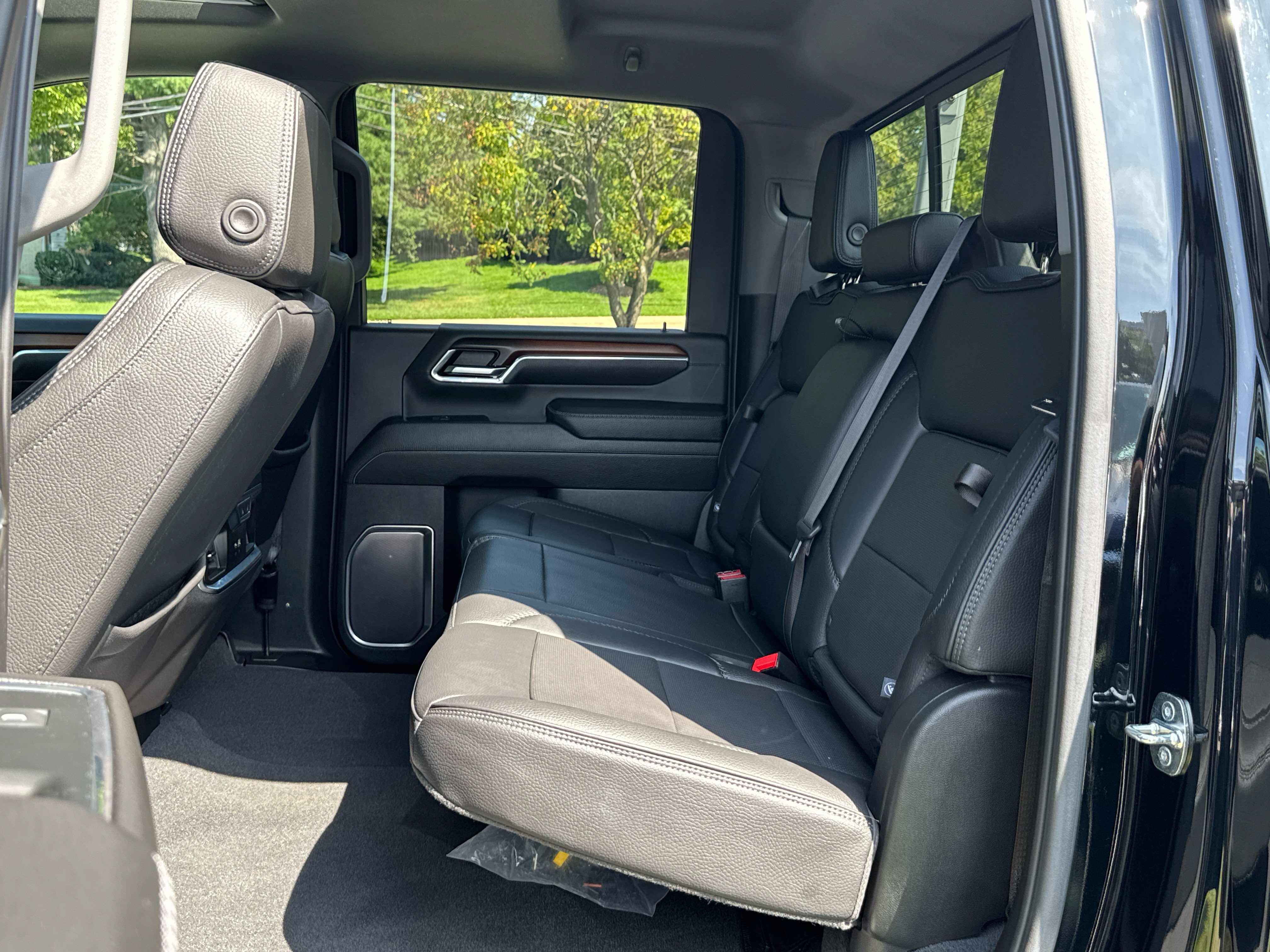 Used 2024 GMC Sierra 2500 Denali w/ Denali Reserve Package AWD/4WD image 29