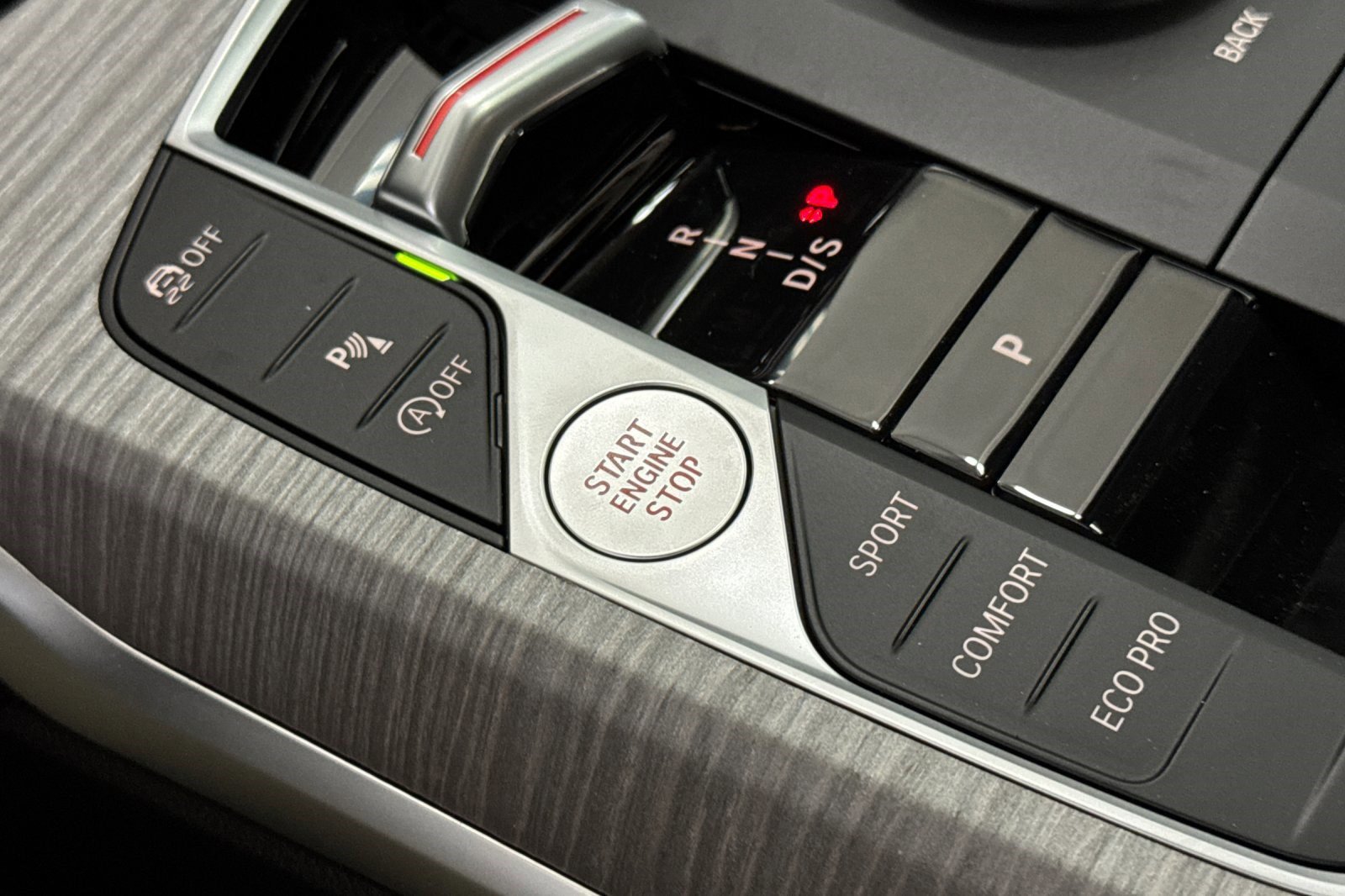 New 2026 BMW 330i Sedan w/ Premium Package image 28