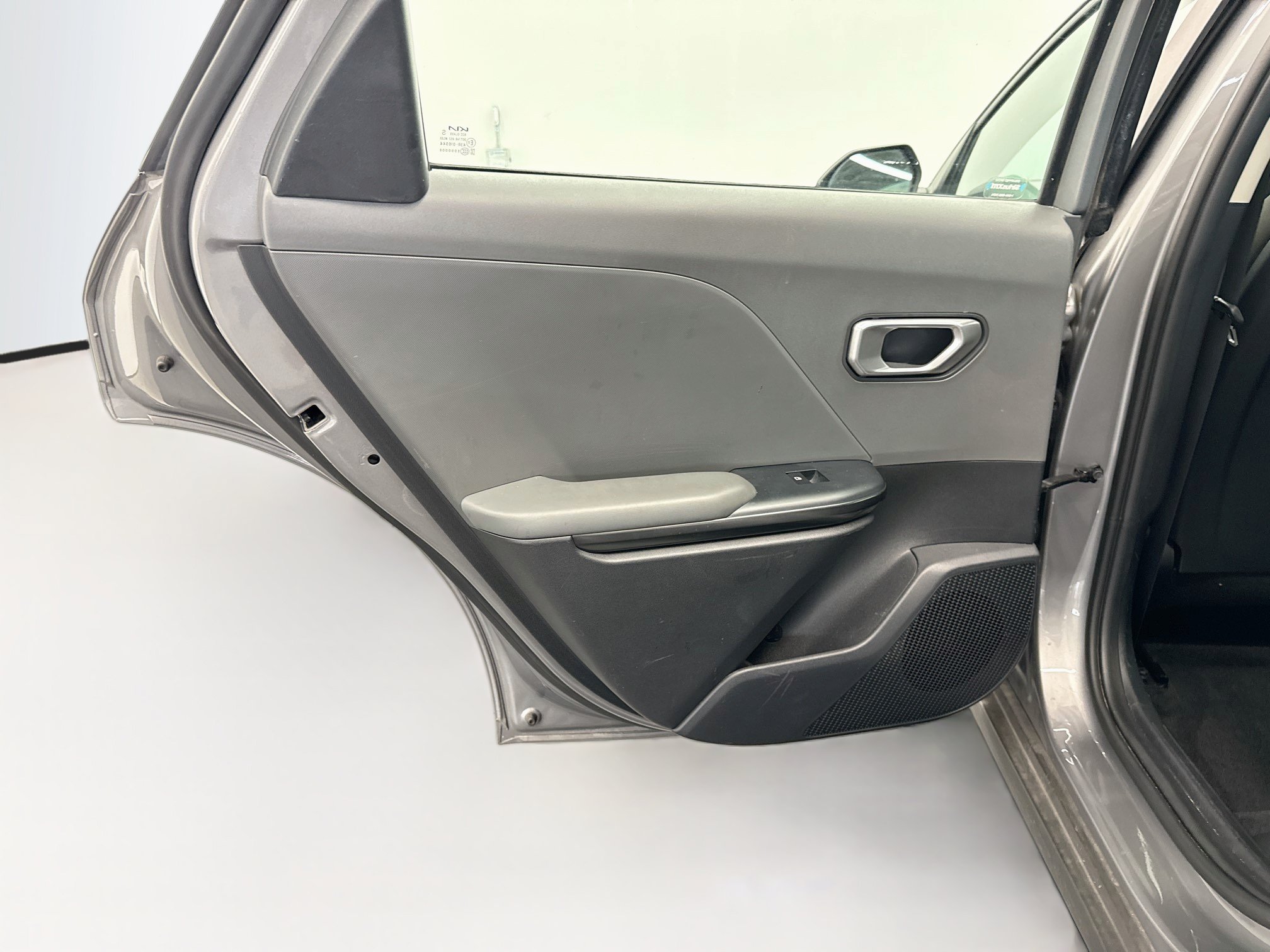 Used 2025 Kia K4 FWD image 27