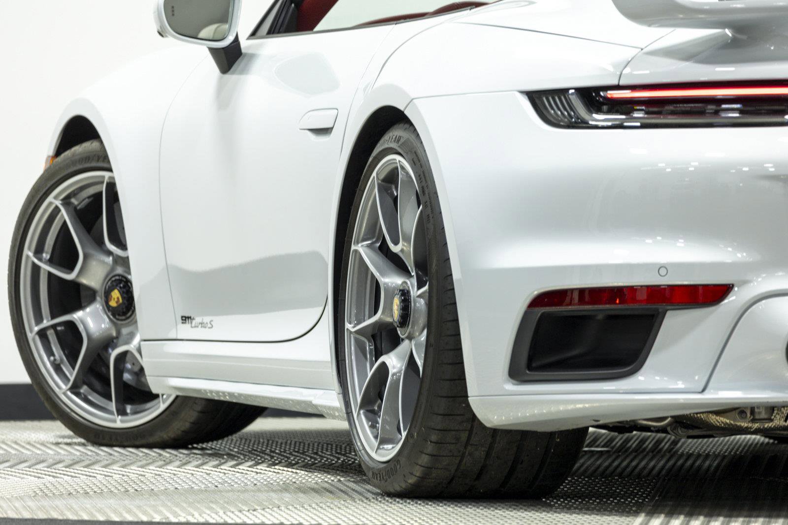 Used 2022 Porsche 911 Turbo S image 30