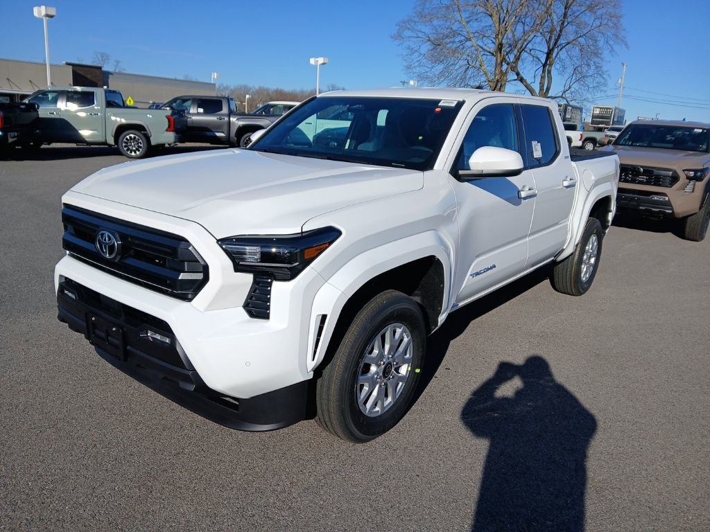 New 2026 Toyota Tacoma SR5 image 2