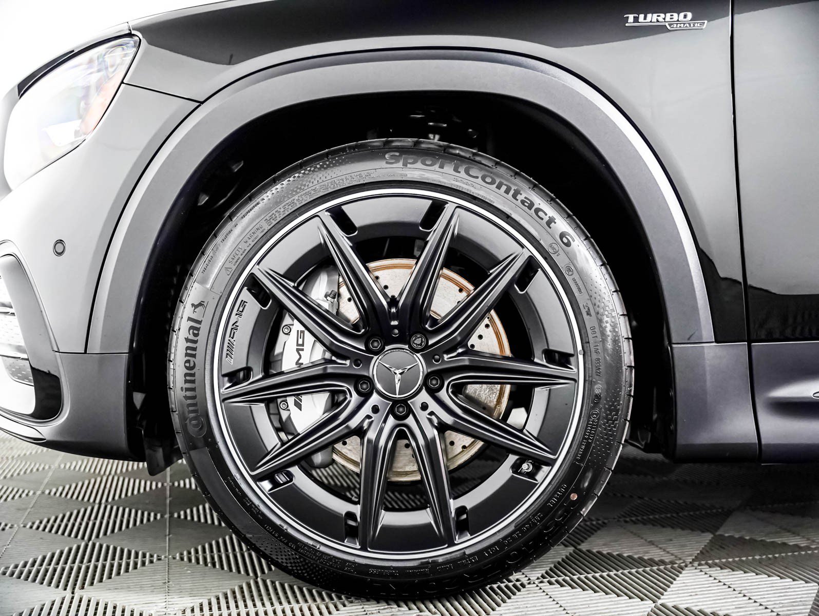 New 2026 Mercedes-Benz GLB 35 AMG 4MATIC image 4