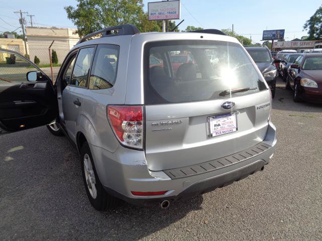 Used 2012 Subaru Forester 2.5X w/ Alloy Wheel Pkg AWD/4WD image 24