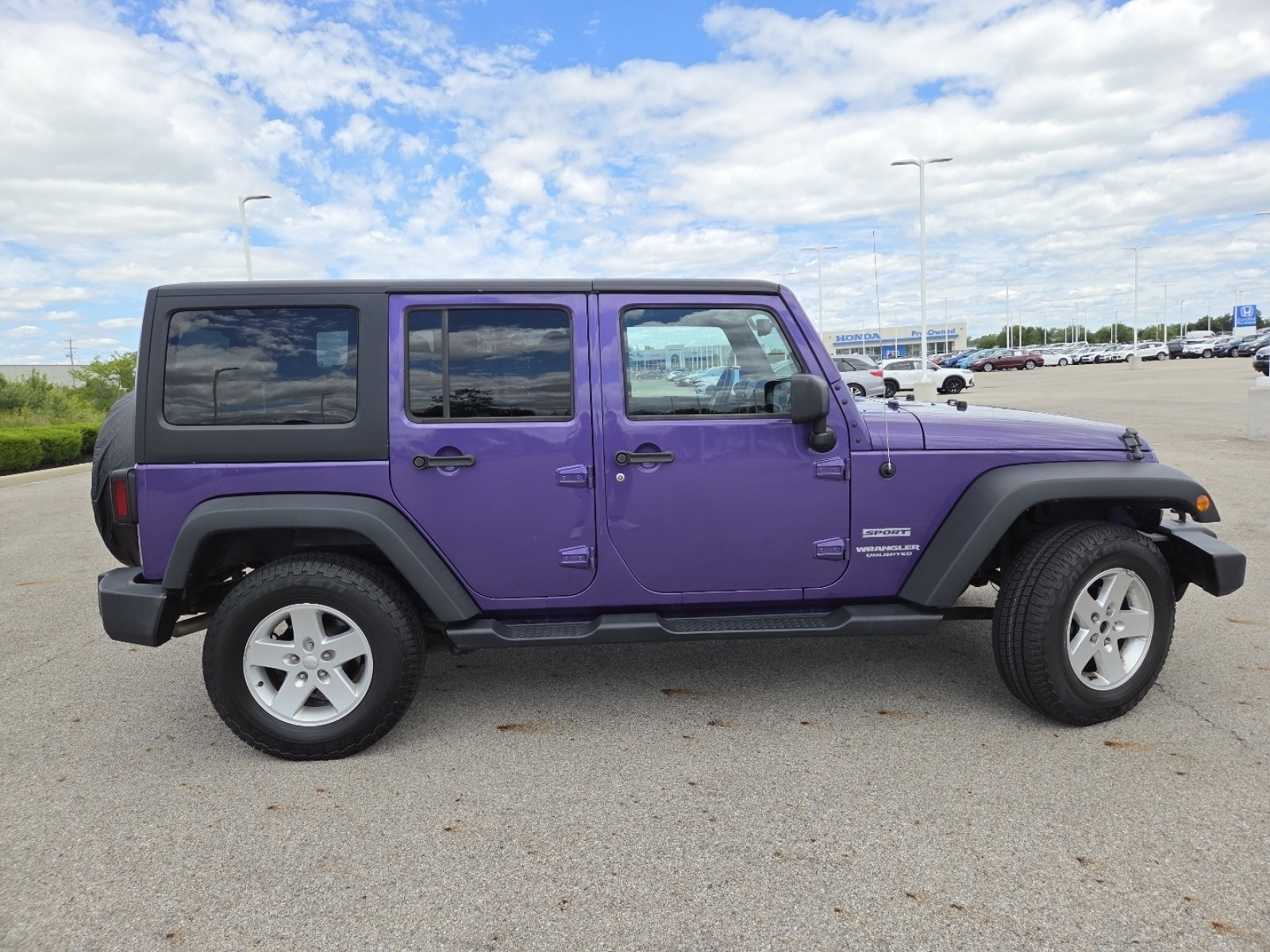 Used 2017 Jeep Wrangler Unlimited Sport w/ Quick Order Package 24S AWD/4WD image 17